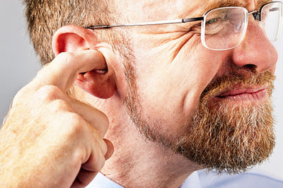 Cómo limpiar los oídos con agua oxigenada